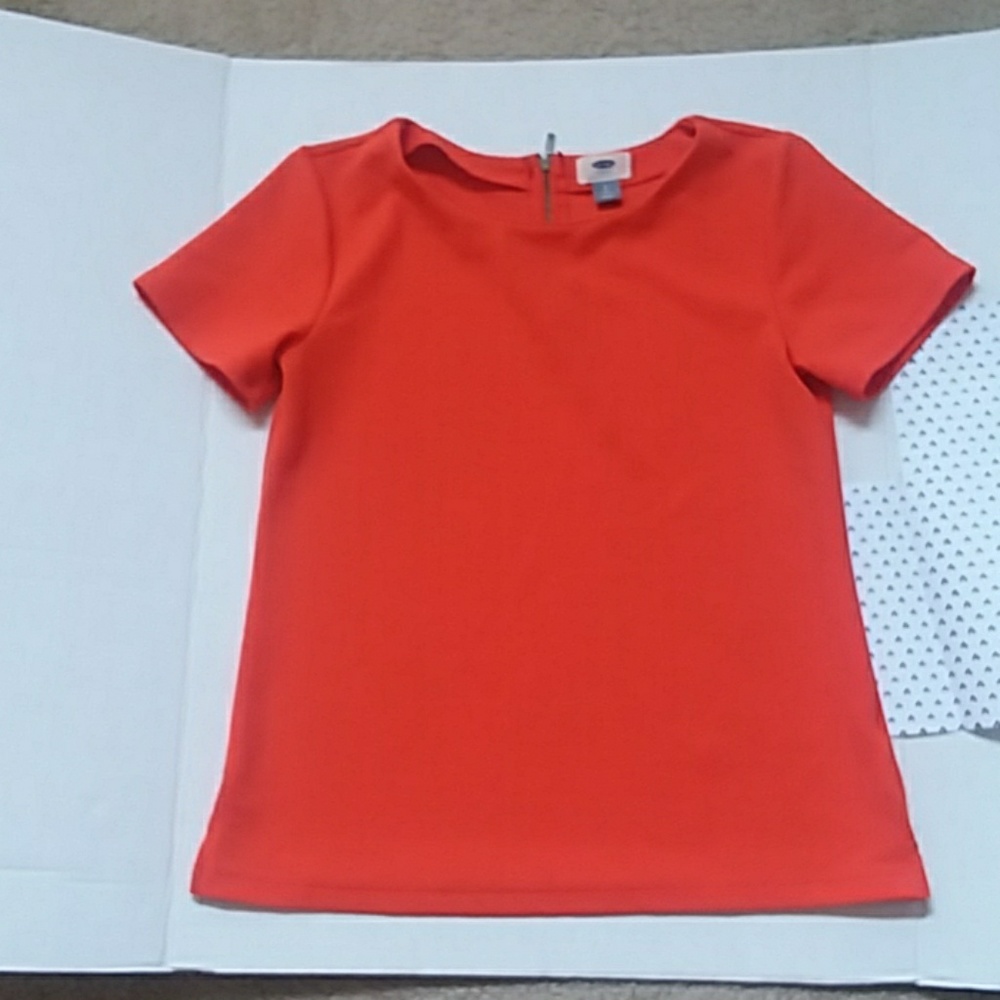 Old Navy top